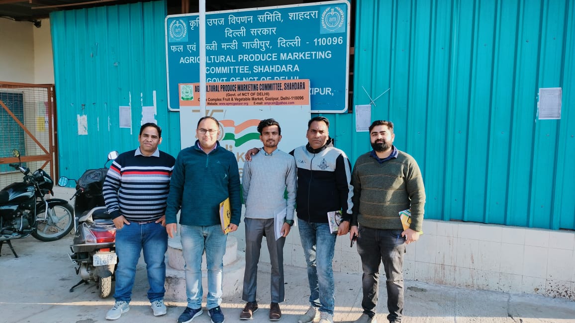 Kailashbhatt120's tweet photo. Pea, Millet and Ginger Value Chain working group visit #GazipurMandi ..and intract different stakeholders.....
#valuechainstudy
#greenpea
#millet
@SecyRDUK @basava_ias @IFADSouthAsia @MoRD_GoI @nitikakh22 https://t.co/Q4rwErGOMc