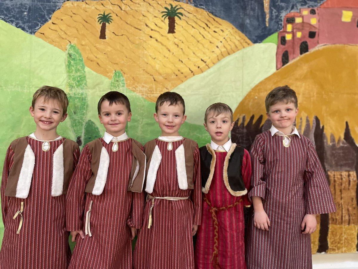 Class2Winthorpe's tweet photo. We’ve loved performing our Nativity play to everyone this week!! Thank you to everyone that came to watch! https://t.co/EGbbGcWnsS