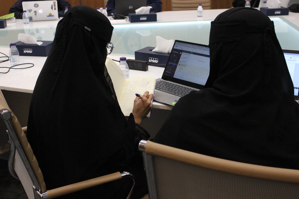 _codeforgirls's tweet image. #عشوائيات #معسكر_علم_البيانات