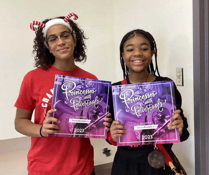 ErinNay54297949's tweet photo. Students from @GuionCreekMS and @NewAugustaNorth were gifted with #PrincesseswithPowertools calendars from @reinventedmag. Thank you to none other than Entomologist and Educator @insectdoc for providing these wonderful giveaways! https://t.co/Ldtd8oZVrp