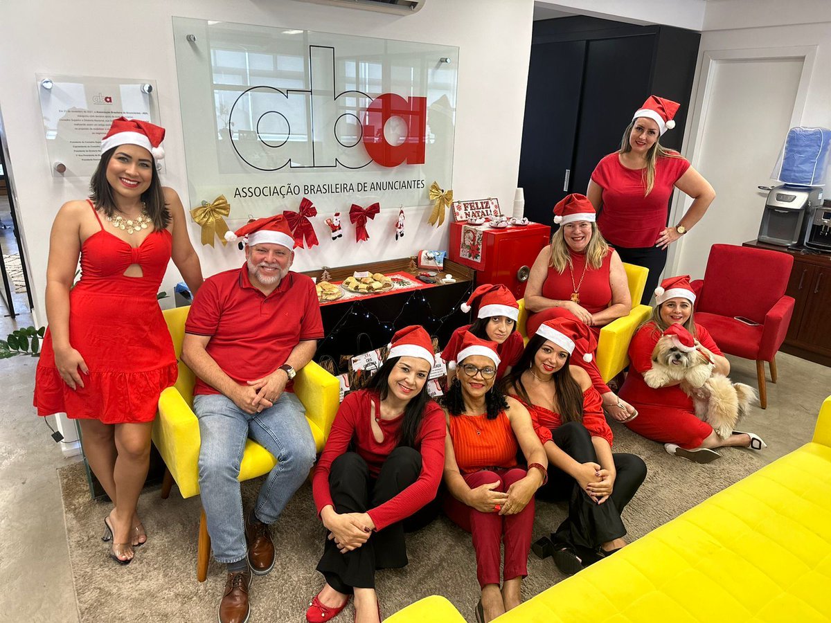 abatransformar's tweet photo. Hoje foi dia do ABA's Team se reunir para celebrar o ano de 2022, um ano de muito trabalho, mas também de grandes conquistas para a ABA! Agora é hora de celebrar e repor as energias para um 2023 ainda melhor.

#aba #aba2022 #nossomosaba #weareaba💪 #abaacasadosanunciantes👊 https://t.co/KZrqkPyPsj
