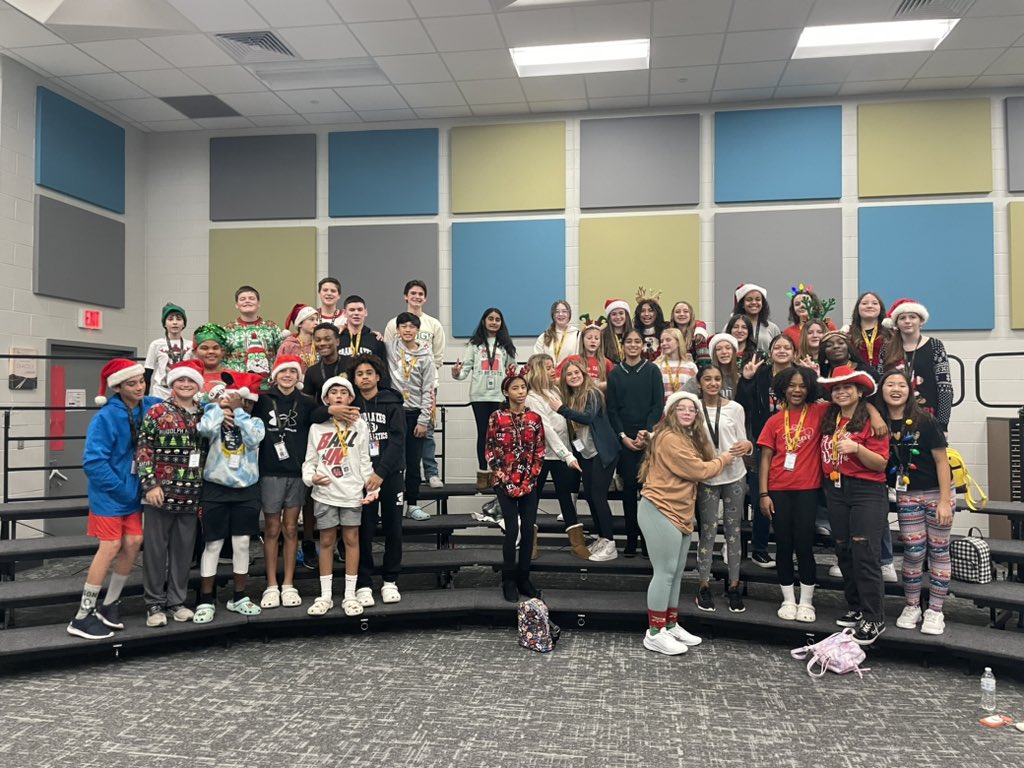 Grand Lakes Junior High Choir tweet media