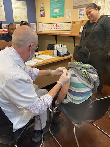 reachlvorg's tweet photo. Gracias por tu confianza en nuestra jornada de vacunación contra el Flu en Ventanilla de Salud en el Consulado de México en Las Vegas. @ConsulMexLvn @VDS_UM
Apreciamos el apoyo de @Walgreens https://t.co/tZs5qqo3bn