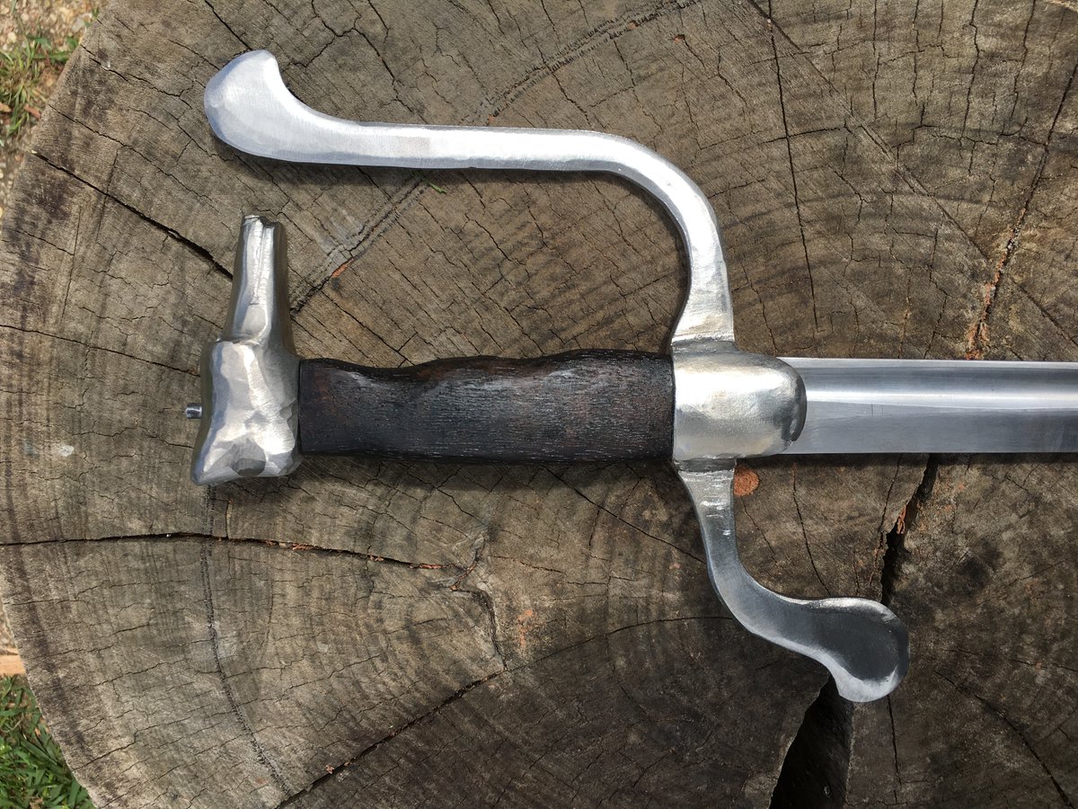 Moldvay INC on Twitter "Wakefield hilt backsword I made for a Sydney