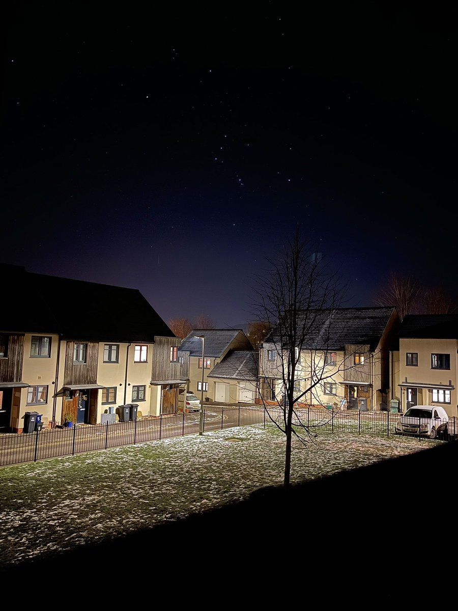 Orion high above the last remaining snow from Saturday

Tiverton | Devon

<a href="/StormHour/">#StormHour</a> <a href="/ThePhotoHour/">#ThePhotoHour</a> <a href="/Devon_Cornwall/">Devon & Cornwall</a> #Orion