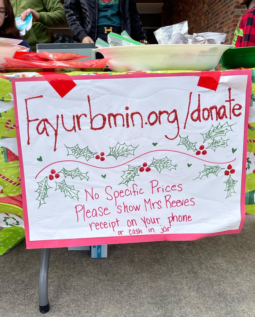 Fayetteville Academy hosted a bake sale for @FayUrbanMin last Saturday, and the turn out was huge! Thank you to Kind Kids Club, Ms. Laura Reeves, and our community for making this possible 💛💙🫶 
#FayUrbMin #FayNC #FayettevilleAcademy