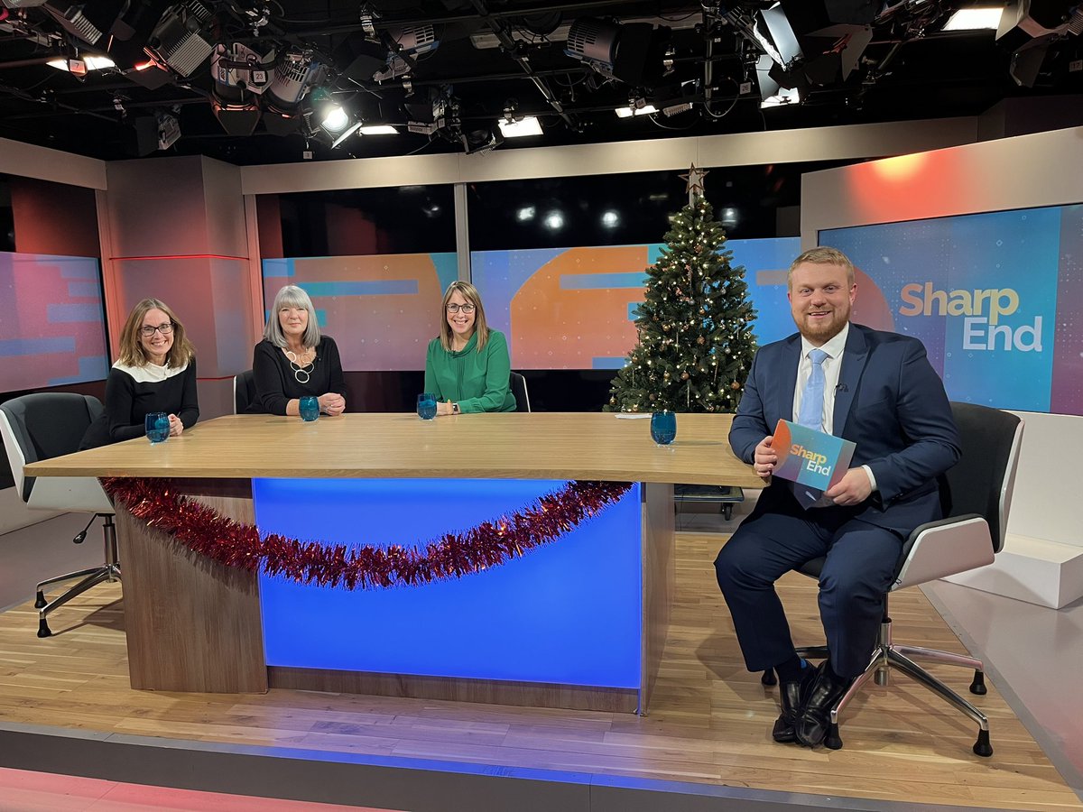 Tune into <a href="/ITVCymruWales/">ITV Cymru Wales</a> Sharpend tonight to hear me, <a href="/MsJoKiernan/">Jo Kiernan</a> and <a href="/MsSianMJones/">Sian Jones</a> talking to @robosbornewales about nurses on strike, the cost of living crisis, culture in politics and our predictions for next year