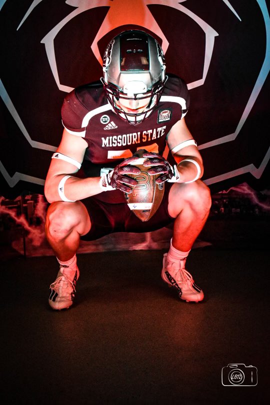 EthanStuhlsatz's tweet photo. Had a great time on my OV at Missouri State! 🐻 https://t.co/ovcMLzC9L8