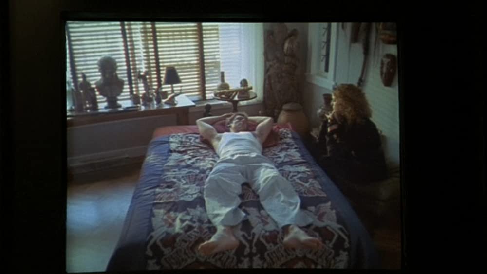 ladynimala's tweet photo. Who sleeps like this? 😂
#Chimera #StargateSG1 #StargateRewatch https://t.co/sT0bZ66NOh