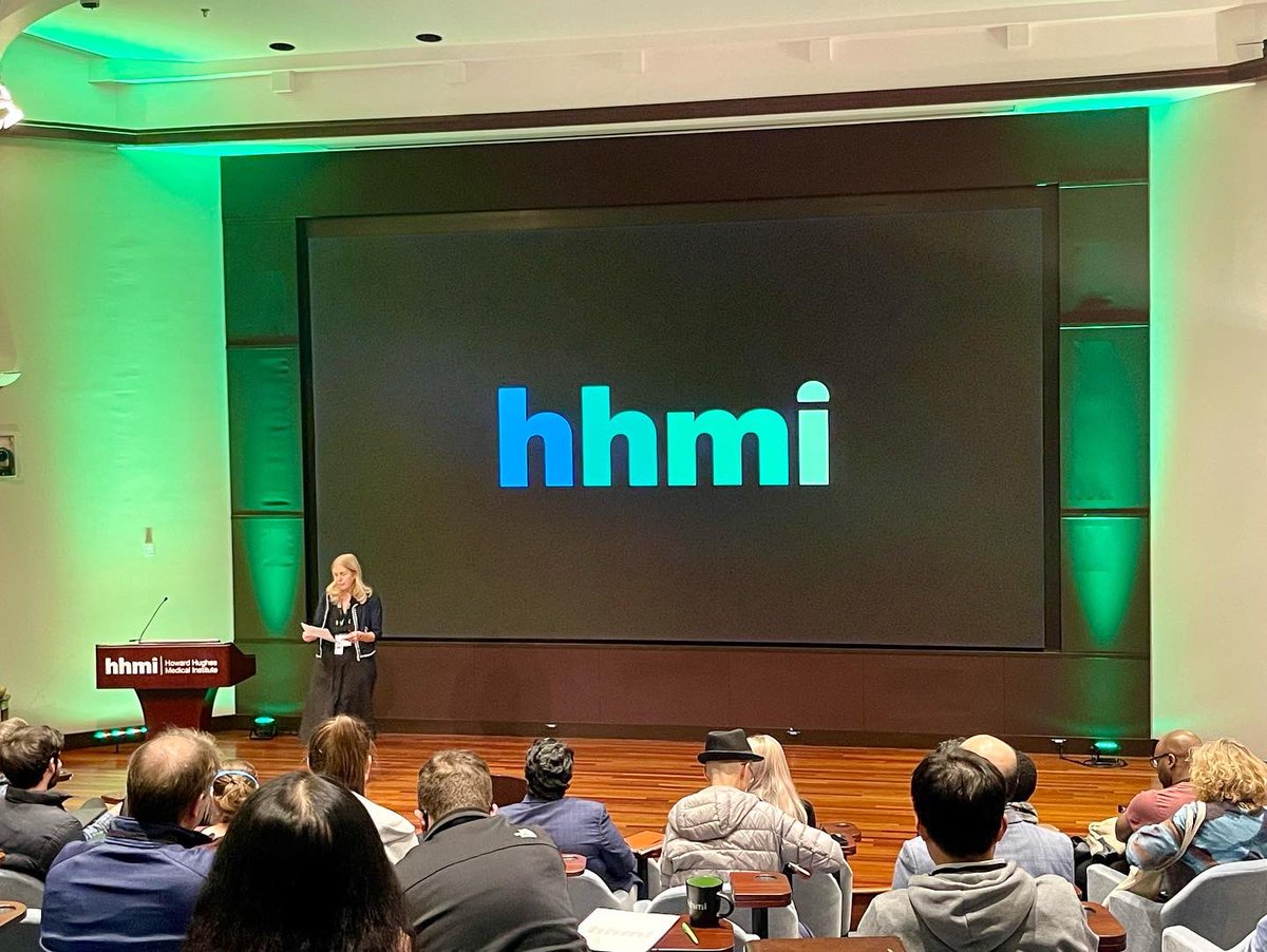 2 days, 32 talks heard, 1 digital (!) poster presented, many friends made. So happy to attend my first <a href="/HHMINEWS/">HHMI</a> science meeting, finally meet some of the other Gilliam fellows in person, and be in the company of so many inspirational scientists ✨