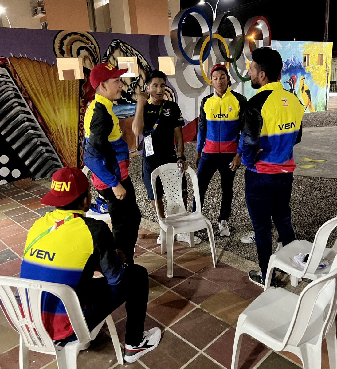 Tenemos tiempo trabajando con este grupo! Tenemos mucha confianza en Linares &amp; Gómez Haremos una buena carrera 🇻🇪 #linares #gomez #sanabria #pulgar #ramirez ⁦<a href="/vueltasanjuanok/">Vuelta a San Juan OK</a>⁩ ⁦<a href="/BiciGoga/">Goga Ruiz-Sandoval</a>⁩