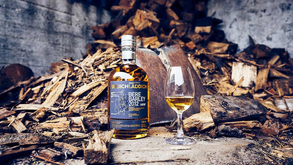 Bruichladdich's tweet photo. Bere Barley 2012 is our #DramForTheWeekend.
Firm texture, waves of apricot & peach, layers of cereal/malty notes.
A long delicate finish, with notes of ginger & oak spices, sweetness from the spirit.
More >>
https://t.co/epsM8FXQNS
#BruichladdichBereBarley #HeritageGrains https://t.co/elO7zbLvmd