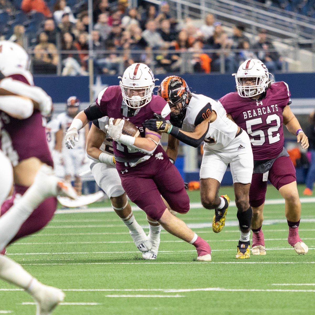uiltexas's tweet photo. #12 Austin Cumpton (Hawley) earned the Championship Game Offensive MVP with 151 rushing yards and four touchdowns. 
#UILState #MVP 

📸 @pantherprints1 Destiny Garrity https://t.co/gdXledgIu9