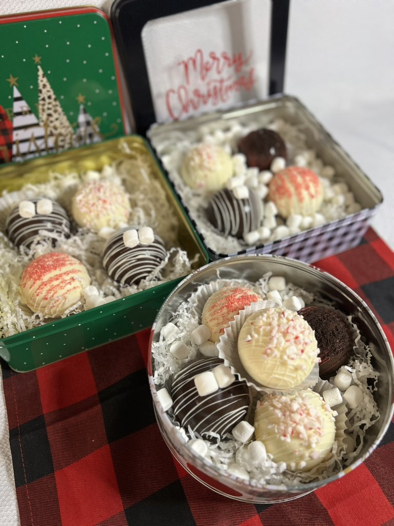 confectionsco's tweet photo. I have three cocoa bomb boxes available to pickup today, they would be great as a grad gift or a holiday party this weekend☕️ message me to purchase https://t.co/R8OD8wJU6n