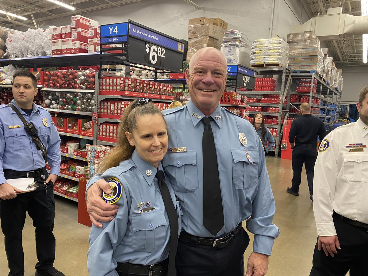 RTAD team members participated in the Arnold Shop With A Hero event last night and had the privilege to shop with nearly 150 children.  

We are grateful of being able to assist our communities!  

#bethemiracle #rtadrocks #shopwithahero #paramedic #paramediclife #emt #emtlife