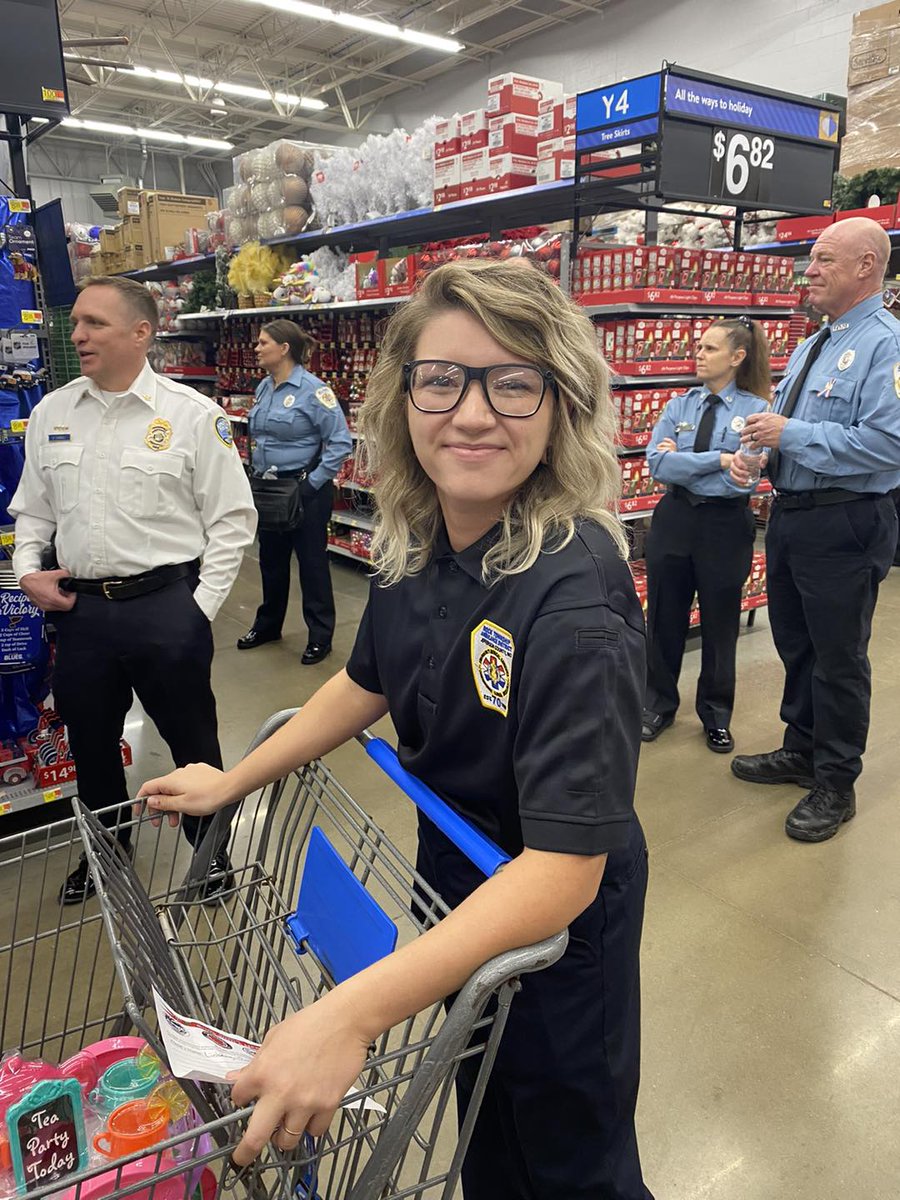 RTADEMS's tweet photo. RTAD team members participated in the Arnold Shop With A Hero event last night and had the privilege to shop with nearly 150 children.
We are grateful of being able to assist our communities!
#bethemiracle #rtadrocks #shopwithahero #paramedic #paramediclife #emt #emtlife https://t.co/xajC9LKQLt