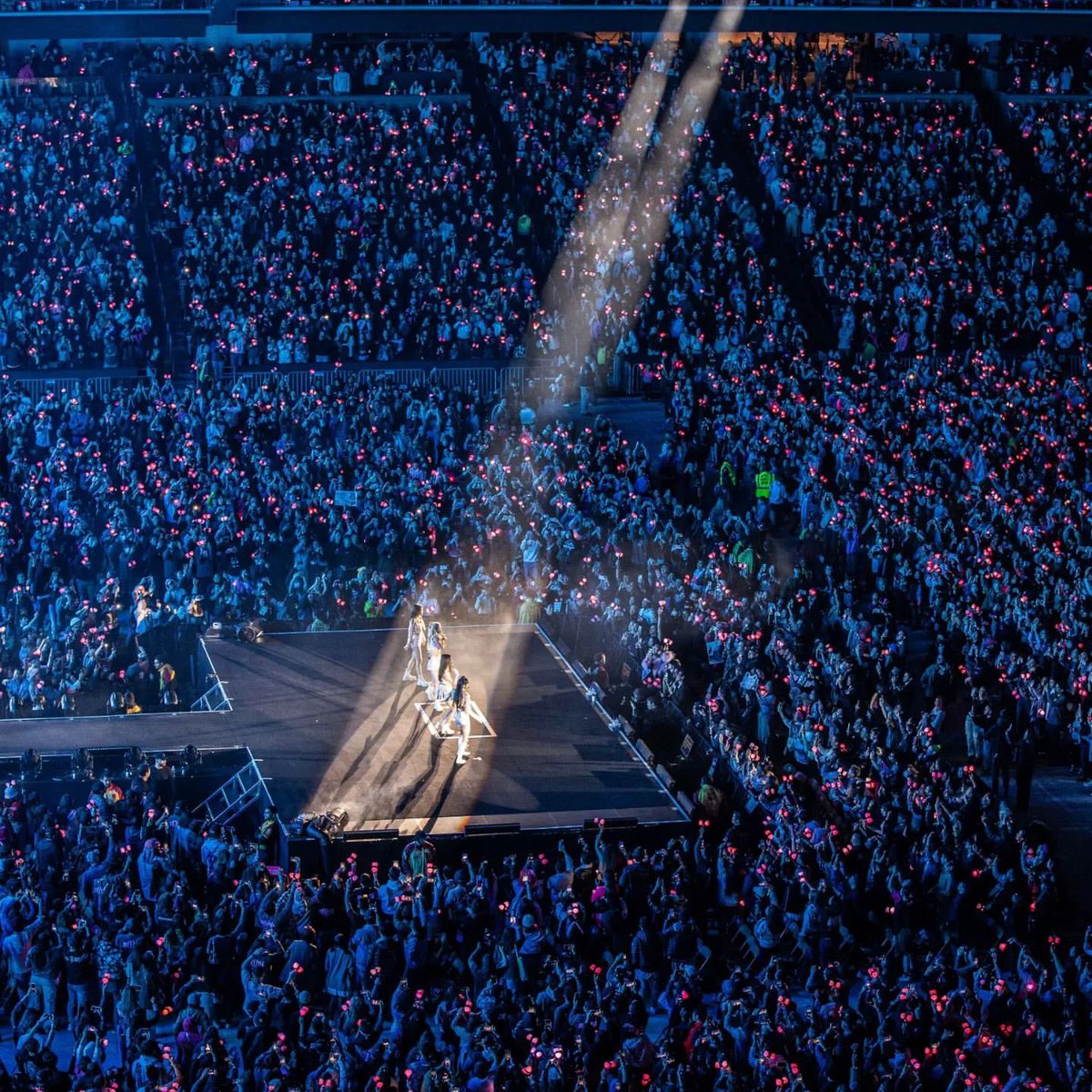 BLACKPINK STATS on Twitter "With an estimated attendance of over