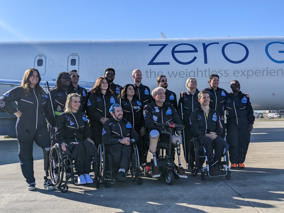 Sarah Gomez 💫 tweet media