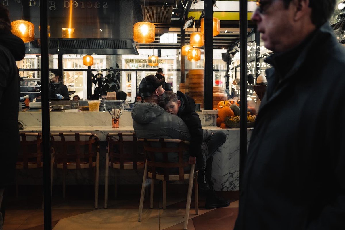 bradstarkey's tweet photo. A goal for next year: Telling a story through photography. Shot in London, UK. #fujifilm_xseries #streetphotography #london #x100v https://t.co/VHtOTRdouK