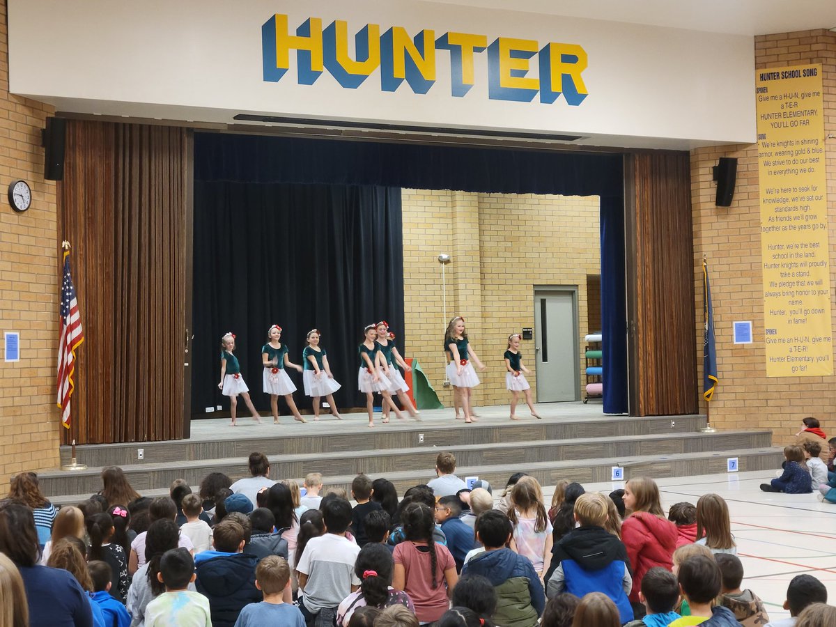 HunterElem's tweet photo. Super fun holiday themed dance assembly today at Hunter! Our students enjoyed having Jazz with Attitude at our school. They're certainly bouncing with holiday spirit! https://t.co/eGM3wVjF8l