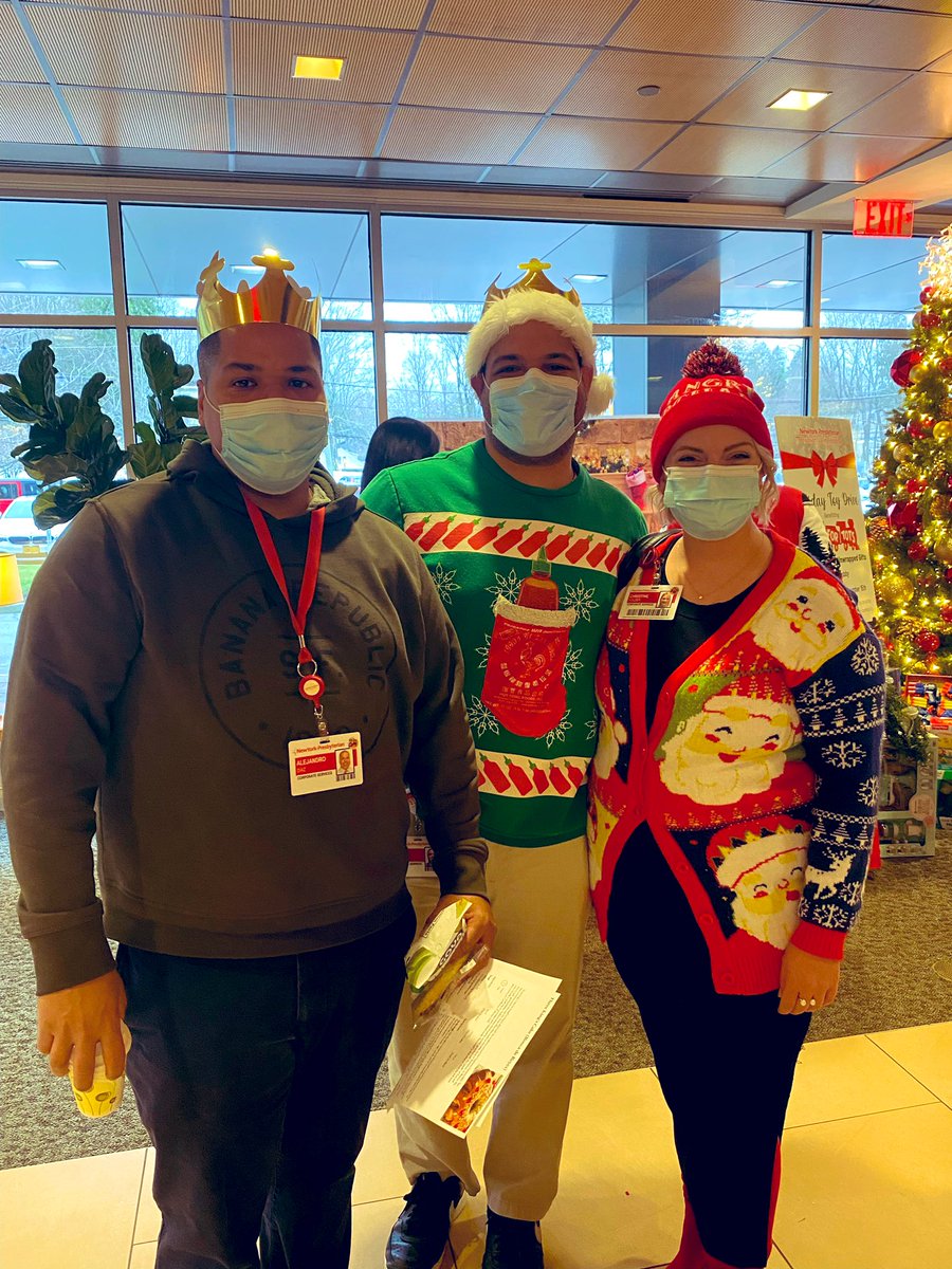 Celebrating Holidays around the World and an incredible cause, Toys for Tots!#toysfortots  <a href="/Daniel_NYP/">Daniel Wald</a> <a href="/AngelaGP_NY/">Angela GPerez</a> @EmilyJacksonRN <a href="/SedrickOConnor/">Sedrick J. O'Connor</a> <a href="/LizBondi1/">Liz Bondi</a> Jared and Alejandro