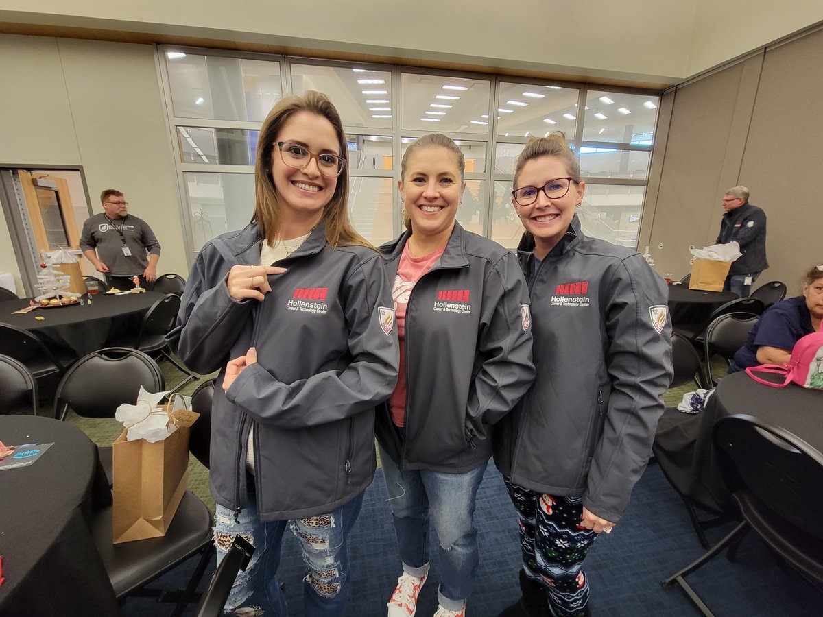 CtcHollenstein's tweet photo. What a fun holiday luncheon with our staff! These amazing educators got very competitive with our staff bingo activities and nutcracker decorating contest! @KimTraylor01 @EMSISD_CTE @EMSISD #HCTCready #emsproud https://t.co/e1toP731wB