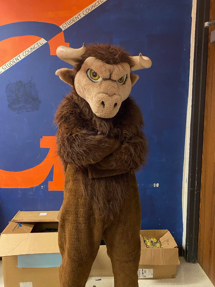 bghs_stuco's tweet photo. Tmrw is FESTIVE FRIDAY!! Dress festive, in an ugly sweater or holiday PJ's! Also... we are doing Elf on the Shelf, but BG STYLE!! Participate in Bernie in BG by finding 1 of the 20 Bison hidden in school. By participating, you will earn a free cookie from the cafeteria! @BG_Bison https://t.co/jSnMKY30yD