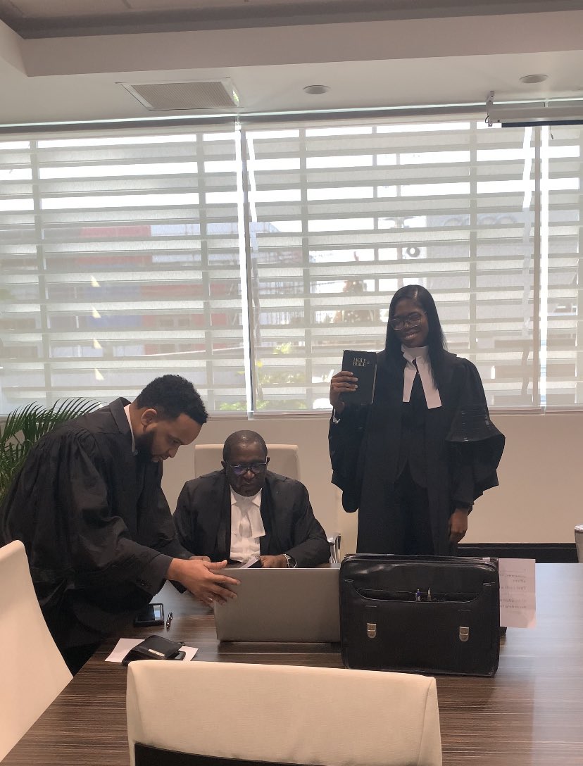alicj__'s tweet photo. Apparently I’m a lawyer now 🫢😅 https://t.co/ydg0WcjpQe