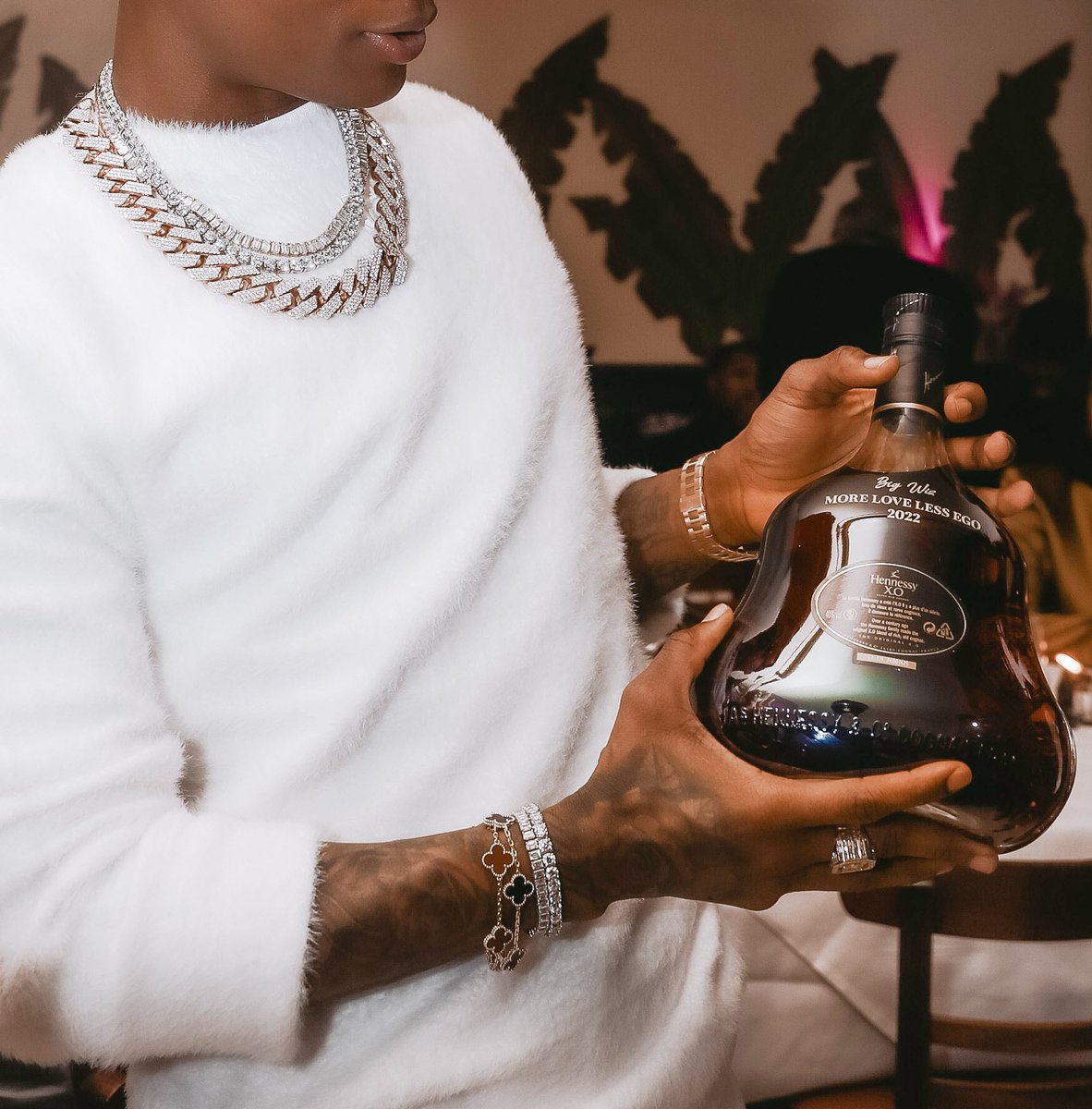 wizkidayo's tweet image. Thank you for the love 💜🦅 @hennessy #MLLE