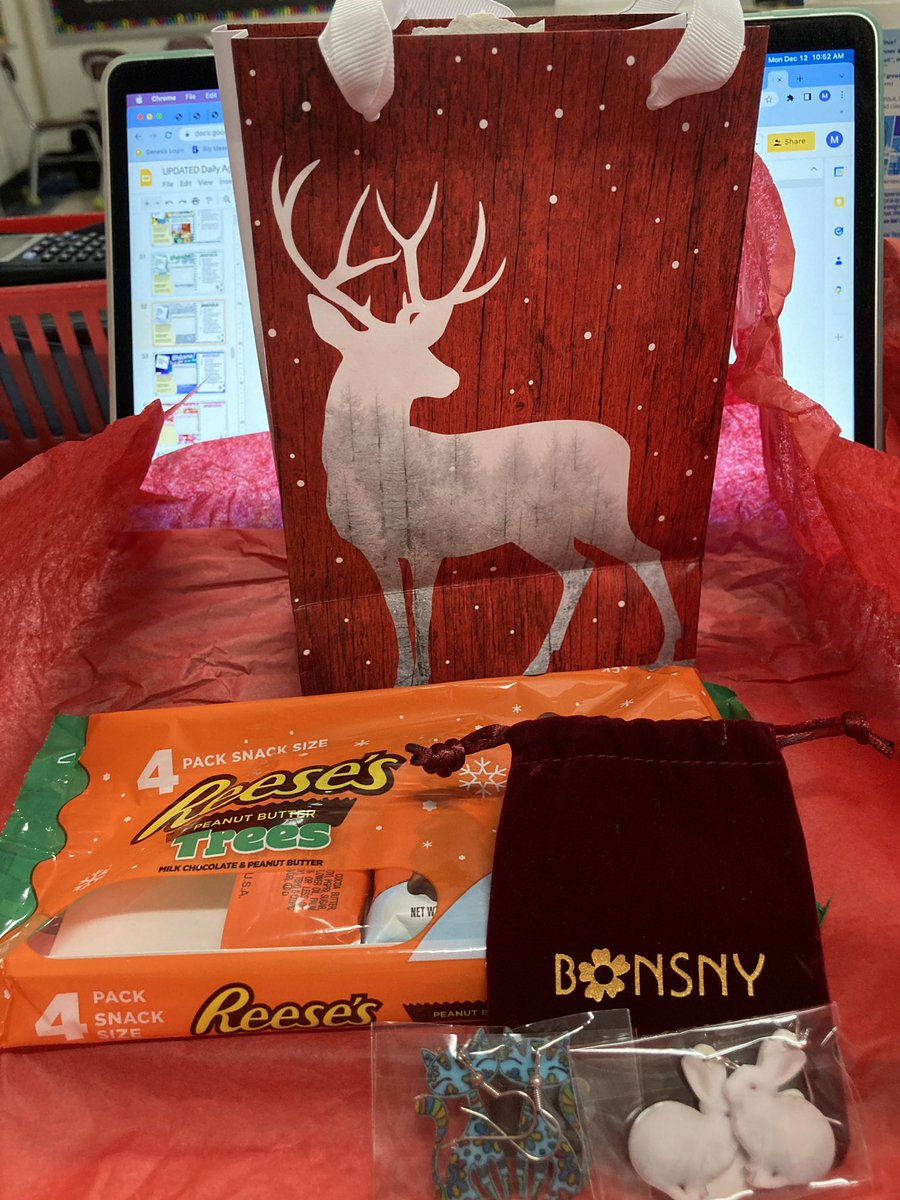 MsGralish's tweet photo. On the first (and second, third, and fourth) day of Secret Santa, my Santa gave to me…all these amazing, thoughtful gifts! Thank you for sending me these sweet surprises every day. Tomorrow morning is the big reveal! 🐈🎅🏻🎵🎄 #funatschool #SecretSanta https://t.co/M9rFcgRWog