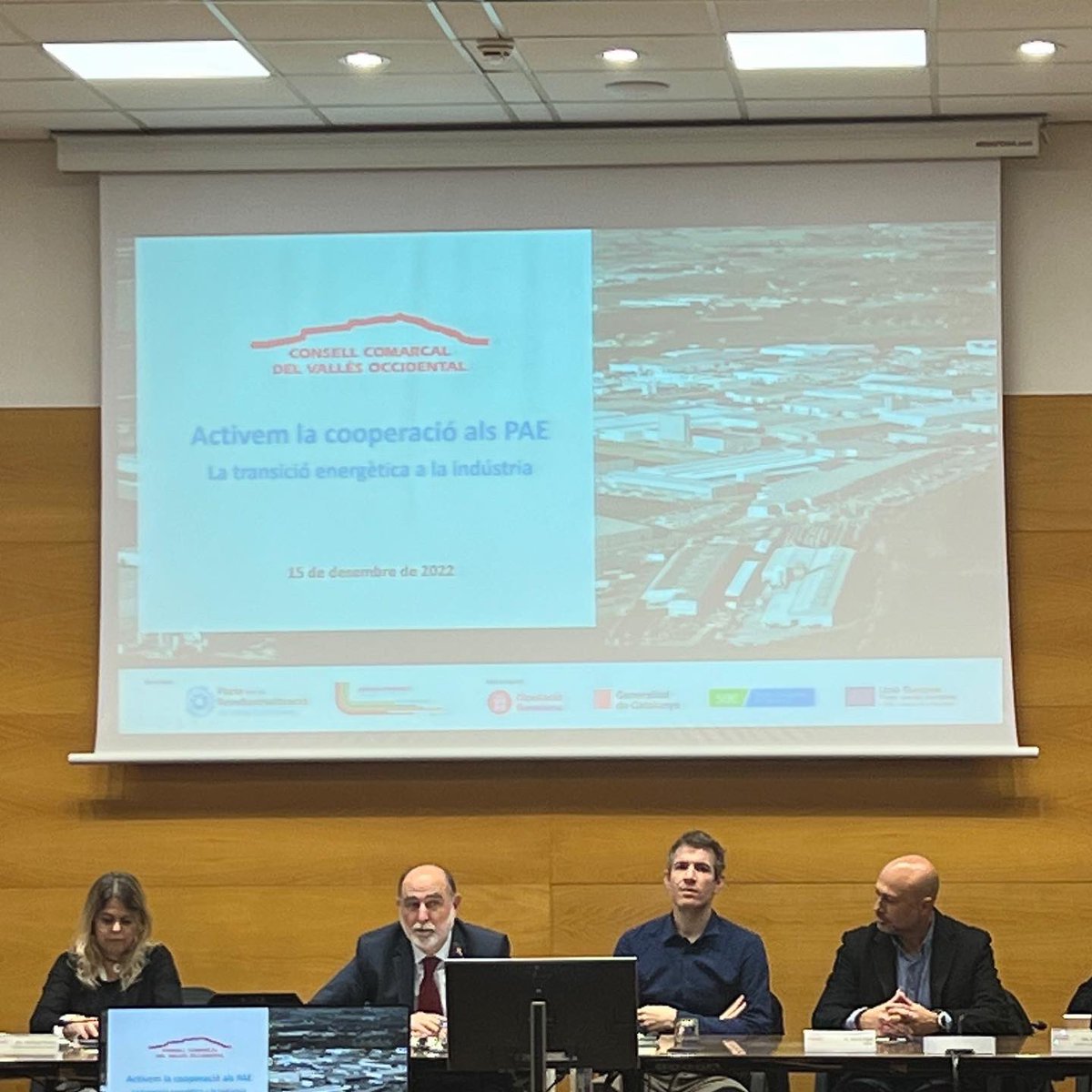 mmsetien's tweet photo. 🗓️Avui @PIMEC #vallesoccidental a Jornada COMUNITAT VALLÈS PAE
XARXA DELS POLÍGONS D’ACTIVITAT ECONÒMICA VALLÈS OC.
“Cap a la reindustrialització i transició energètica “
👉🏻Ens hem adherit al manifest 
amb  ➕24 Asso. i Juntes conservació.
#cooperació  
#industria #pae #poligons https://t.co/aqmMzaqKSt