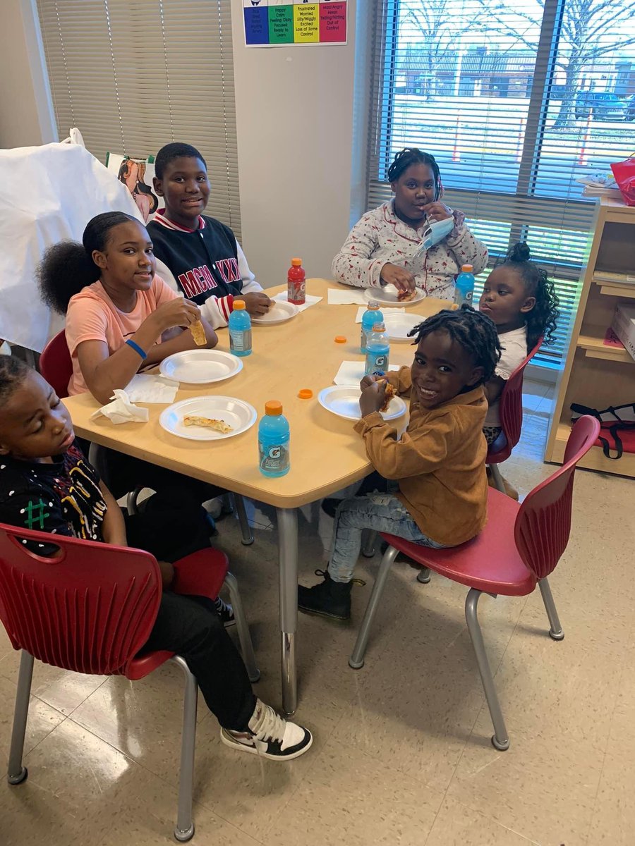 Central Elementary School tweet media