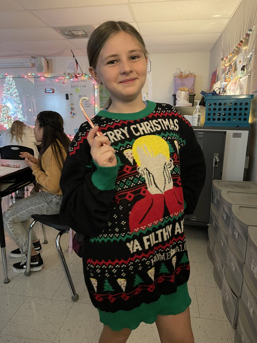 Brooke Siniff (@brookesiniff) on Twitter photo Festive sweater day + buddy classes!!
T-minus half a day before Christmas break 🎉 <a href="/Cses4th/">CSES 4th Grade</a> <a href="/ClearElementary/">Clear Spring Elementary</a> Festive sweater day + buddy classes!!
T-minus half a day before Christmas break 🎉 <a href="/Cses4th/">CSES 4th Grade</a> <a href="/ClearElementary/">Clear Spring Elementary</a>