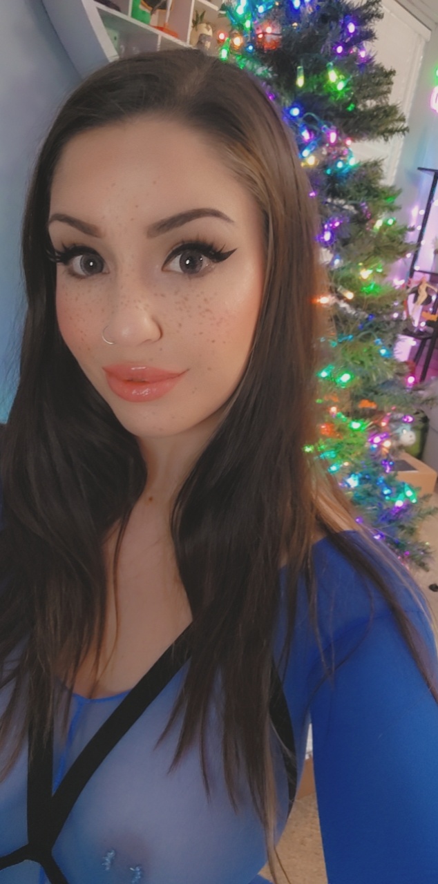 TW Pornstars - Heatherbby. Twitter. Come hang? 👉👈. 10:19 PM - 15 Dec 2022