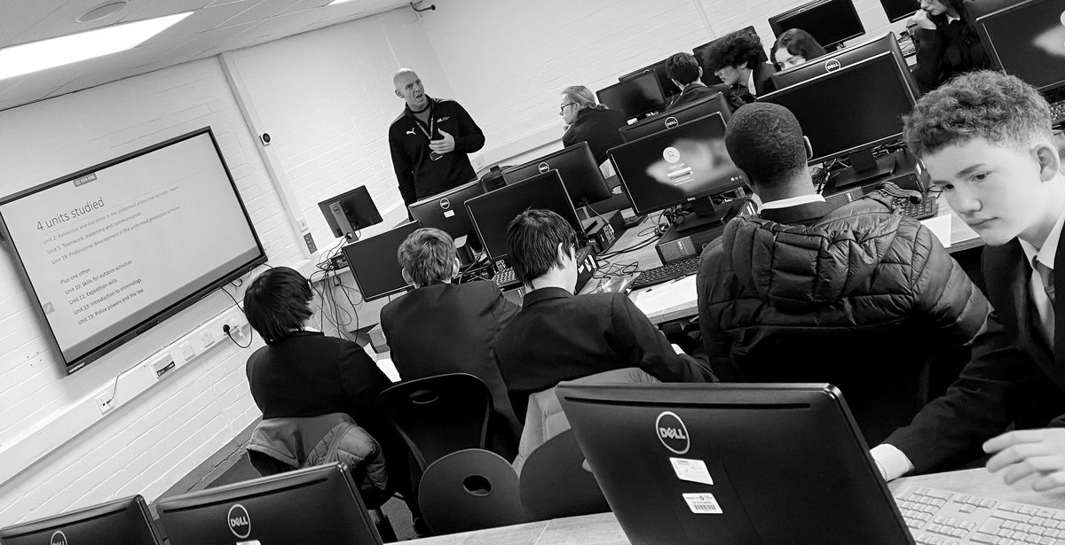 DBA6thForm's tweet image. Our public services session went down a treat #TeamDBA