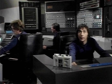 Glitter_Rock's tweet photo. Here's your daily random dose of #Blakes7!
#SpaceFall https://t.co/9FWdF0xnxl