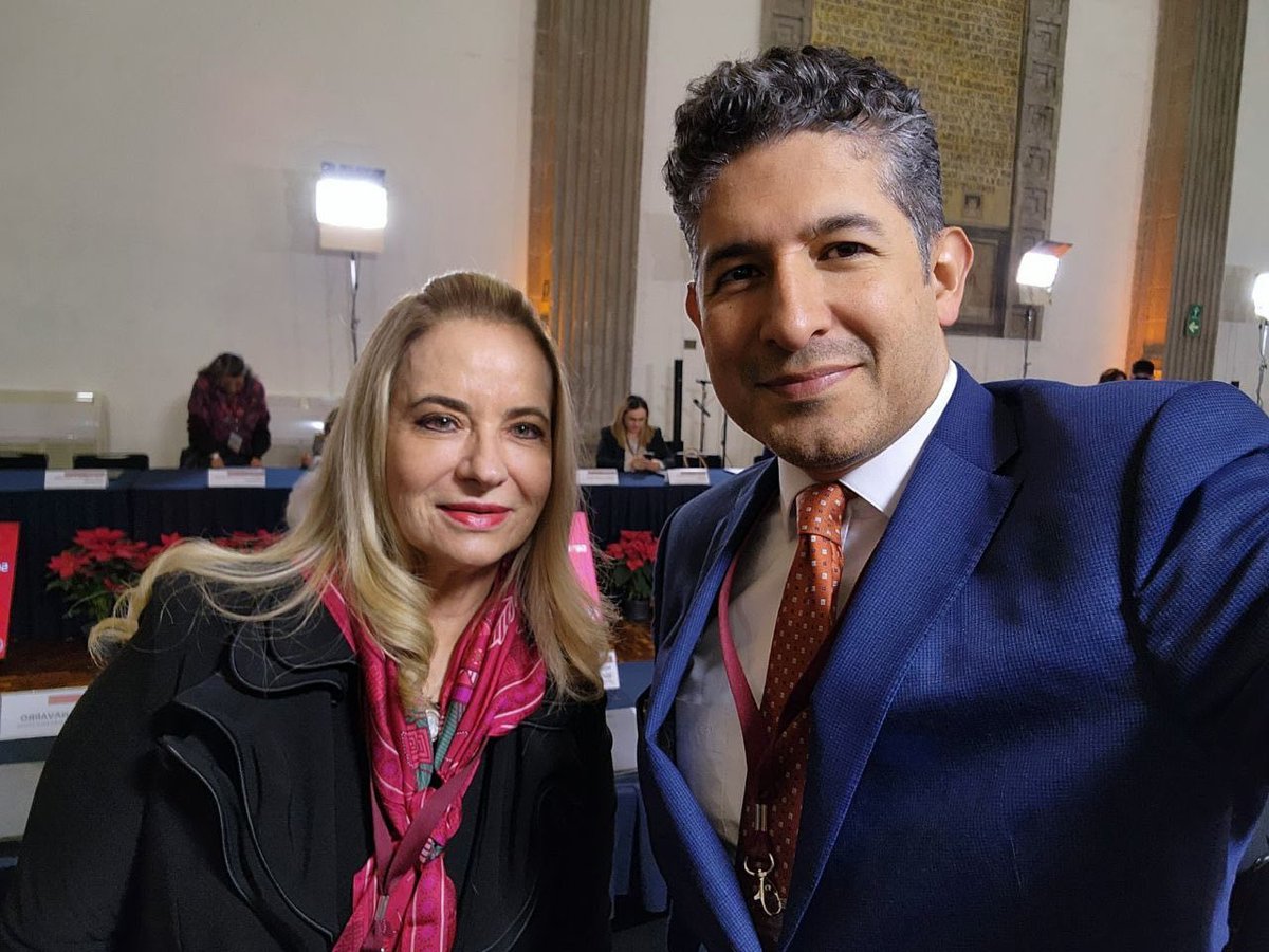JCFloresMiramon's tweet photo. LVI Reunión Nacional Plenaria Ordinaria del Consejo Nacional de Autoridades Educativas (CONAEDU), encabezada por la maestra @Letamaya, titular de la @SEP_mx.
Estamos analizando los avances y desafíos ante el nuevo Marco Curricular para su articulación con #Recrea. https://t.co/CdbUIu9uZH