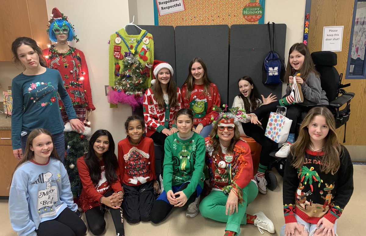 stanleyStyleGT's tweet photo. Holiday Miniature Golf on Ugly Sweater day!!  What a winning day in GATE! #GATEwideOpen https://t.co/kXfu6dy1uR