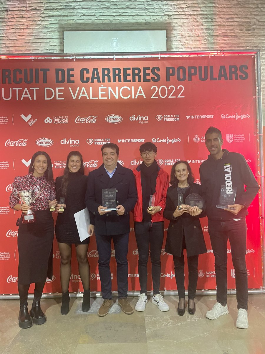 ENTREGA DE PREMIOS Gala <a href="/CtoValencia/">CircuitoValencia</a> 
•
Equipo + numeroso Femenino y Absoluto, diversos premios individuales y Carrera Homologada en 2023! 
•
Estamos de ENHORABUENA!