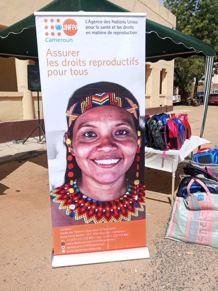 ALIROU's tweet photo. L'association #FamilyClub soutient le gouvernement du #Camerpun et @UNFPACameroon dans l'implémentation du projet #Swedd2. Ses volontaires l'ont fait savoir à #Maroua au lancement des #SBC. #FamilyClub au service des résultats transformateurs @DrJustinKoffi @tappingdiotima @Cab https://t.co/kj7bpiYptW