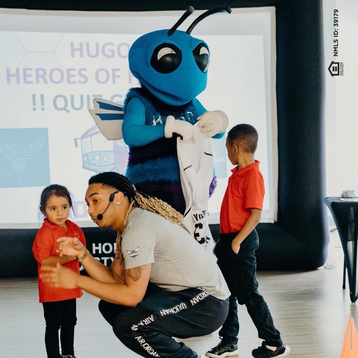 MovementMtg's tweet photo. Movement Scholars are buzzing about reading after a recent visit from Hugo and the Charlotte Hornets! 📚 As Hugo says, "readers are leaders, and leaders change the world"...These scholars will definitely change the world. 🌟

#movementmortgage #movementschools #charlottehornets https://t.co/zgkRzoYHoH