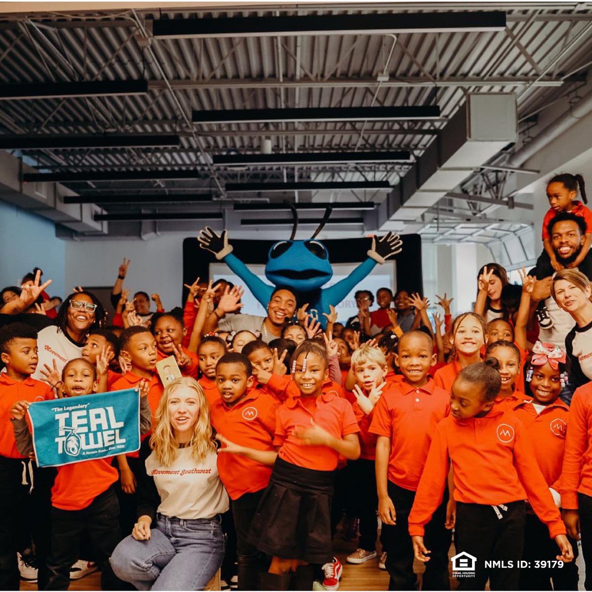 MovementMtg's tweet photo. Movement Scholars are buzzing about reading after a recent visit from Hugo and the Charlotte Hornets! 📚 As Hugo says, "readers are leaders, and leaders change the world"...These scholars will definitely change the world. 🌟

#movementmortgage #movementschools #charlottehornets https://t.co/zgkRzoYHoH