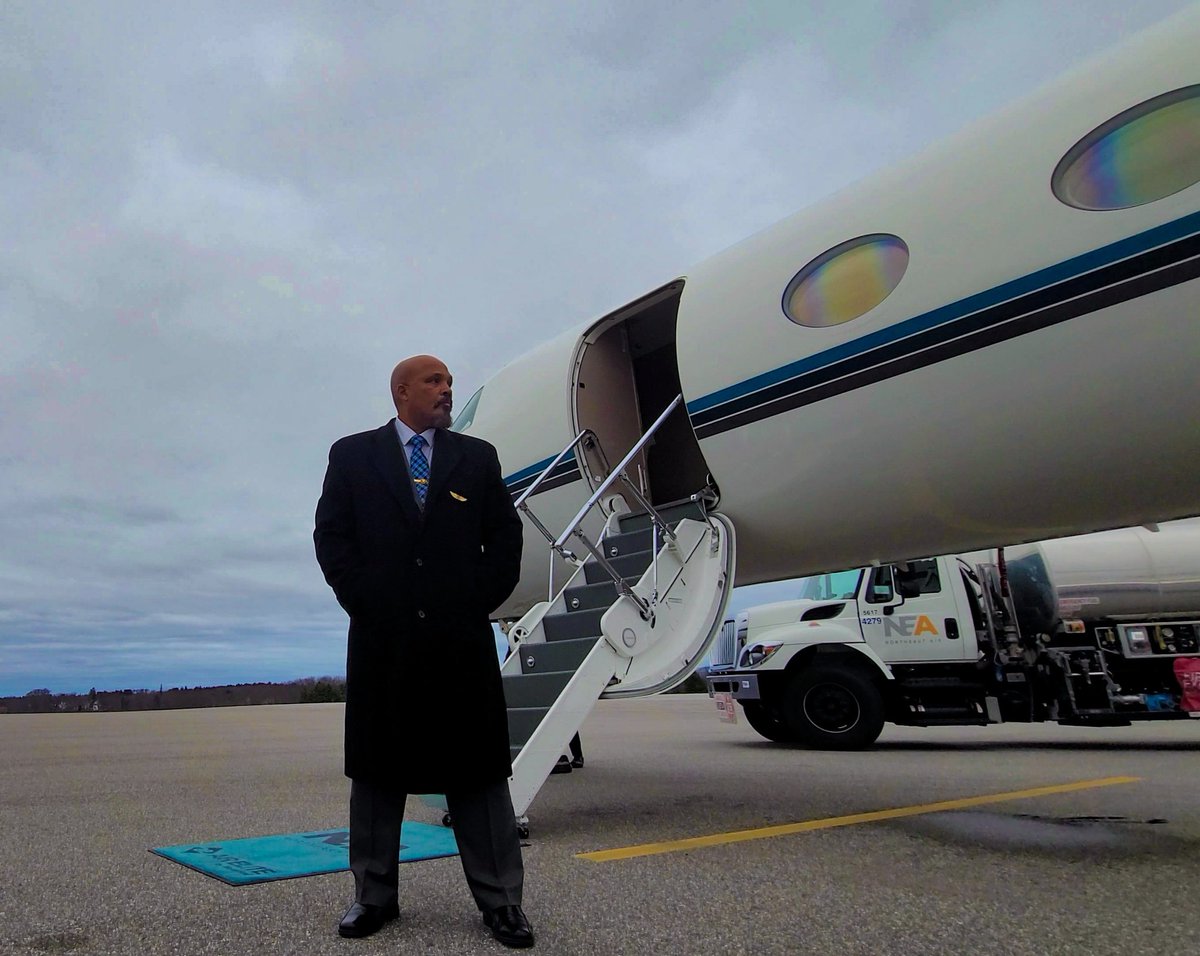 citysims's tweet photo. Cold and windy on the Flight line, I'm thinking of a Big Fat Maine Lobster 🦞 for tonight's Dinner?
#WearyDrifter #FlyGuy #maine #northeast #December #cold #windy #CorporateAviation #PrivateJet #Gulfstream #travel #exploreunknown #mensfashion #brooksbrothers https://t.co/P023wVUTXl