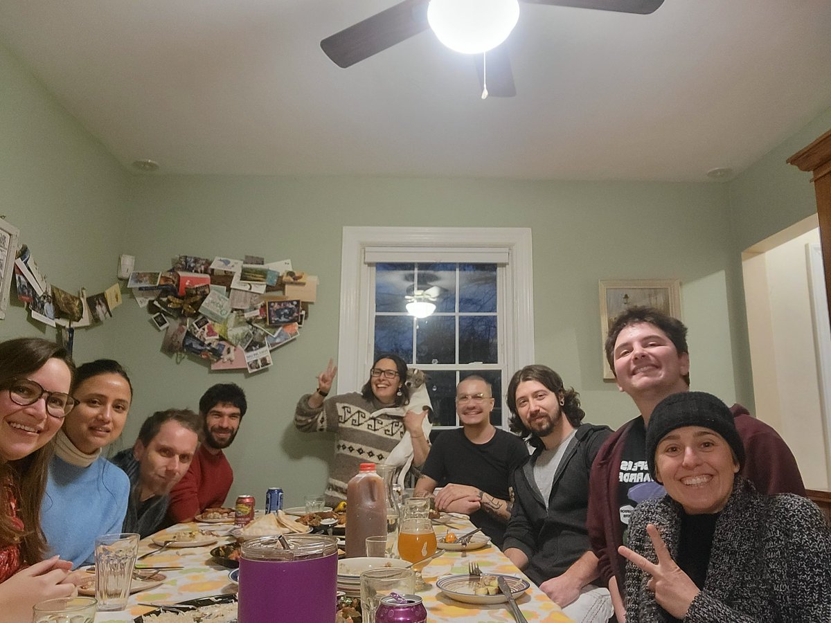 umdeso's tweet photo. Happy winter to our wonderful #insectTerps @UMDEntomology βοΈππ»π¦π« #EspindoLab https://t.co/0WYqH3wviC