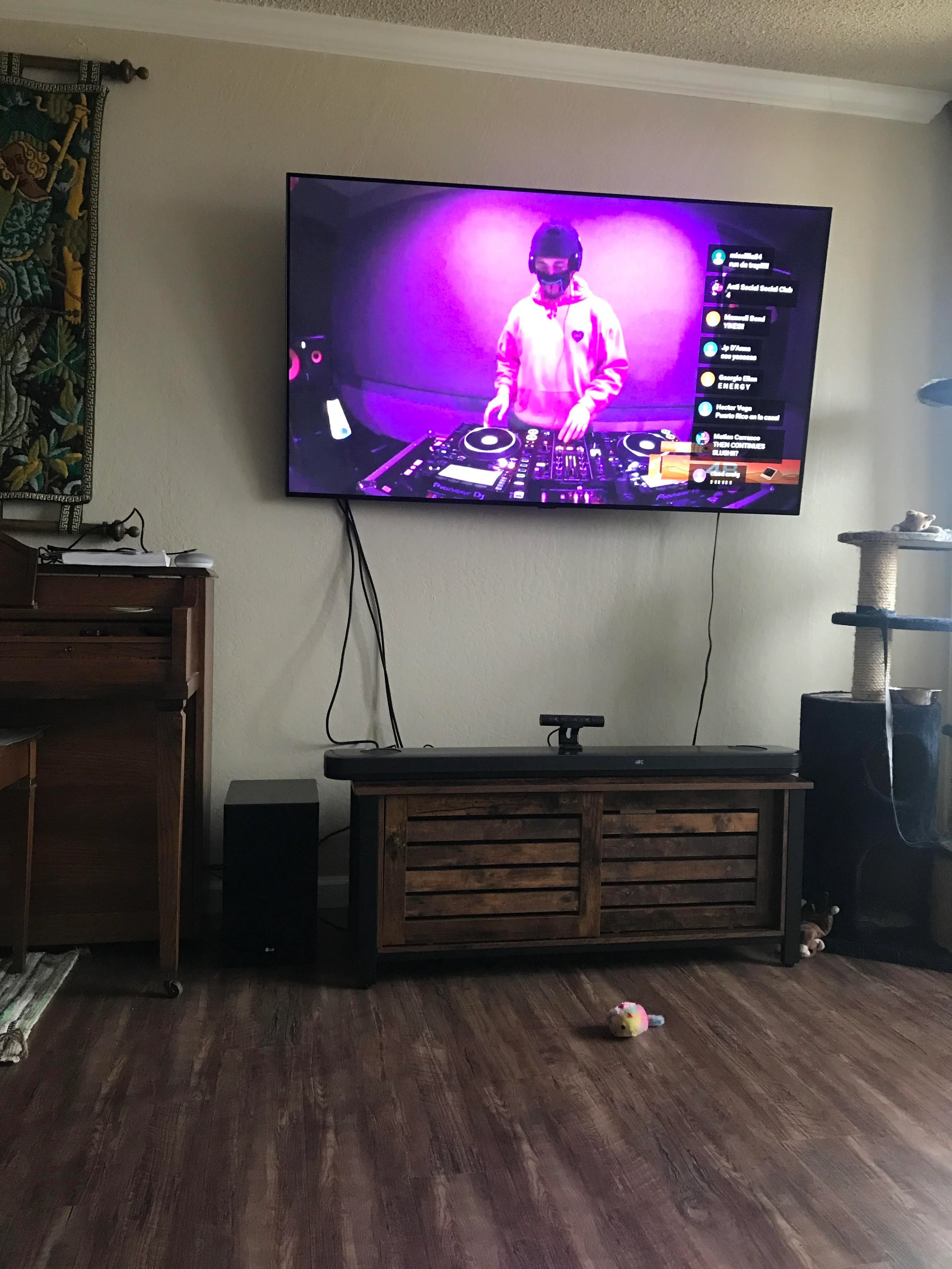 TV Too High (TVTooHigh) / Twitter