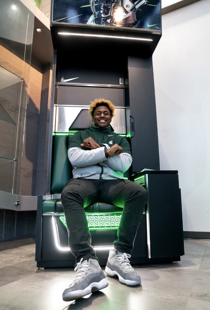 Committed 💚 #MSU #GoGreen <a href="/Coach_TGilmore/">Ted Gilmore</a> <a href="/CoachRuffing/">Nick Ruffing</a> <a href="/CoachCKap/">Chris Kapilovic</a> <a href="/MSU_Football/">Michigan State Football</a> <a href="/hopo125/">Tyrone Hopper (Recruiting Coach)</a> <a href="/J_hopper38/">Jeanette Hopper</a>