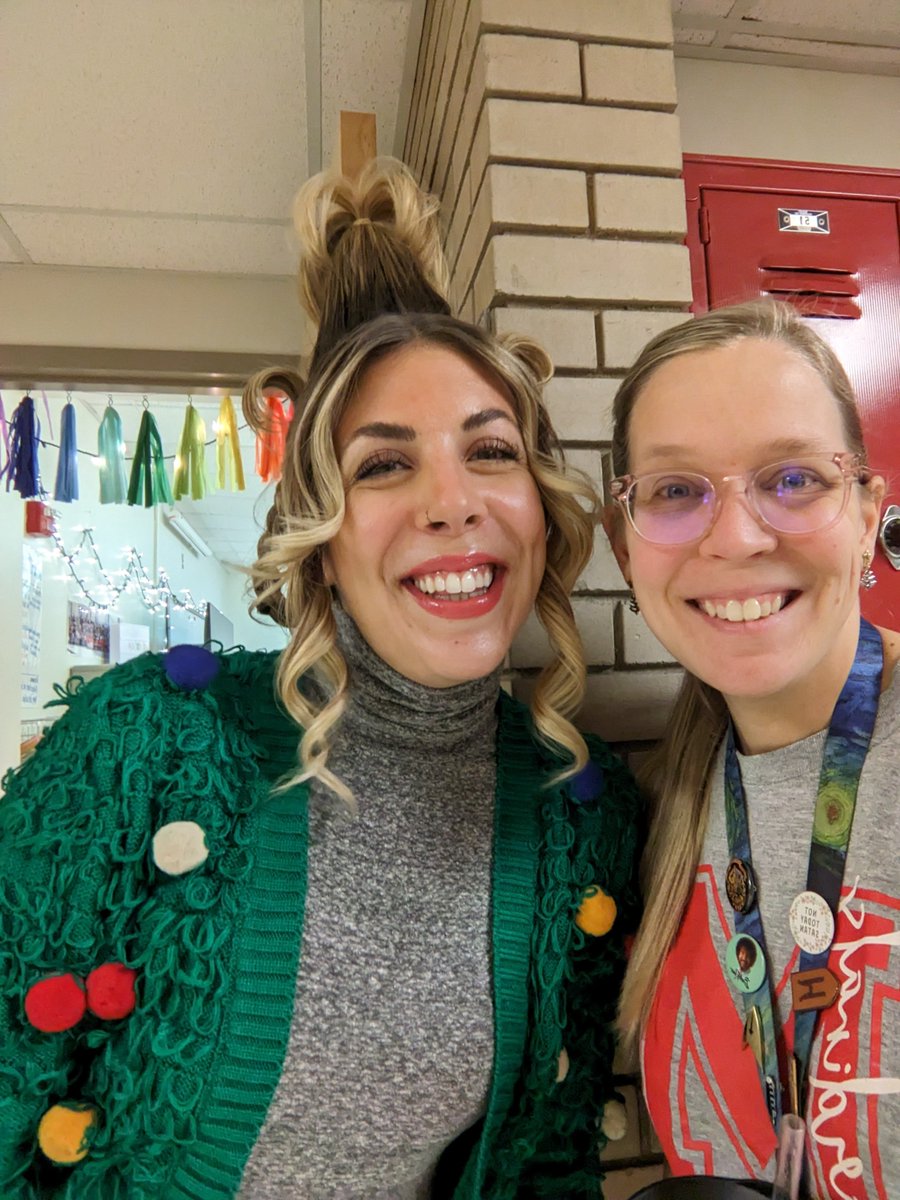I met a celebrity today! Cindy Lou Who herself, <a href="/srtatowler/">real ms. towler</a> !