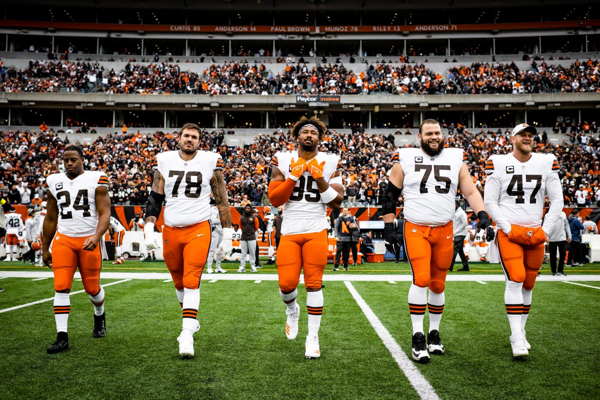 Cleveland Browns (@browns) on Twitter photo C'mon Dawg Pound, it's the last day to #ProBowlVote!! 🌟🐶
1 RT = 2 VOTES
<a href="/JoelBitonio/">Joel Bitonio</a> | <a href="/NickChubb/">Nick Chubb</a> | <a href="/Flash_Garrett/">Myles Garrett</a> | <a href="/Jack_Conklin78/">Jack Conklin</a> | <a href="/CharleyHughlett/">Charley Hughlett</a> | <a href="/AmariCooper9/">R.I.P Freddy G</a> | <a href="/clownejd/">Jadeveon Clowney</a> | <a href="/gnewsii/">Greg Newsome II</a> | <a href="/David_Njoku80/">Chief David Njoku</a> | <a href="/j_owuu/">JOK</a> | <a href="/denzelward/">Denzel Ward</a> | #WyattTeller C'mon Dawg Pound, it's the last day to #ProBowlVote!! 🌟🐶
1 RT = 2 VOTES
<a href="/JoelBitonio/">Joel Bitonio</a> | <a href="/NickChubb/">Nick Chubb</a> | <a href="/Flash_Garrett/">Myles Garrett</a> | <a href="/Jack_Conklin78/">Jack Conklin</a> | <a href="/CharleyHughlett/">Charley Hughlett</a> | <a href="/AmariCooper9/">R.I.P Freddy G</a> | <a href="/clownejd/">Jadeveon Clowney</a> | <a href="/gnewsii/">Greg Newsome II</a> | <a href="/David_Njoku80/">Chief David Njoku</a> | <a href="/j_owuu/">JOK</a> | <a href="/denzelward/">Denzel Ward</a> | #WyattTeller