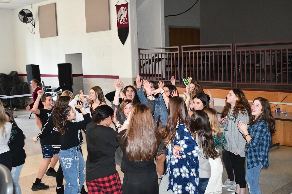 Eastern York Middle School Student Council tweet media