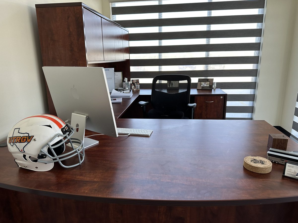 RGVTOURS's tweet photo. Office looks great with that UTRGV Football Helmet ๐ #goutrgv #ralleythevalley #footballfounderssociety #rgvtours https://t.co/TVXAdrBS7p